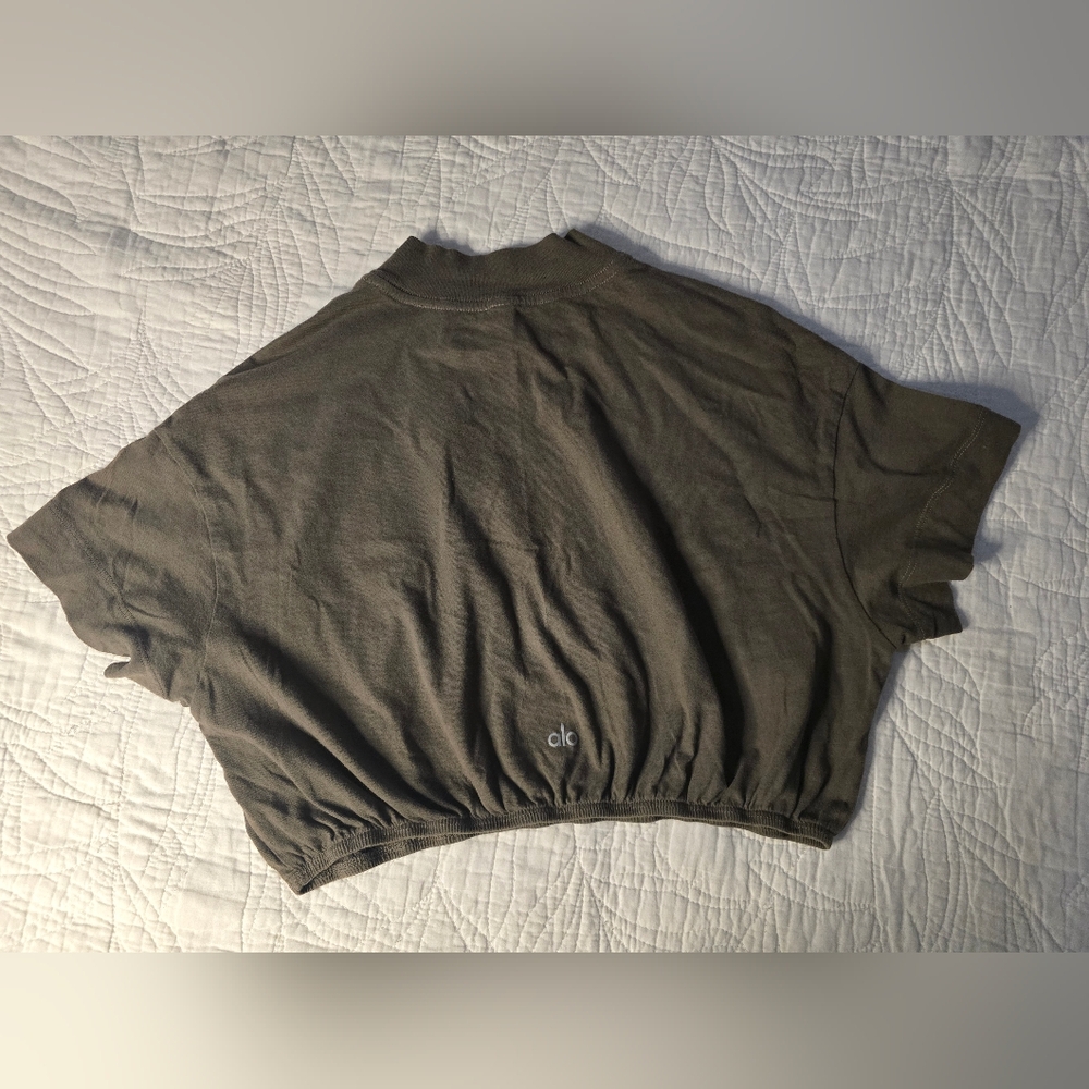 ALO Yoga Crop Tee